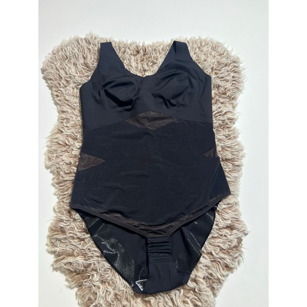 Honeylove women’s NWOT  tank body suit shape wear